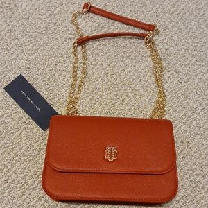 NWT Tommy Hilfiger Elegant Red Crossbody with Gold Accents